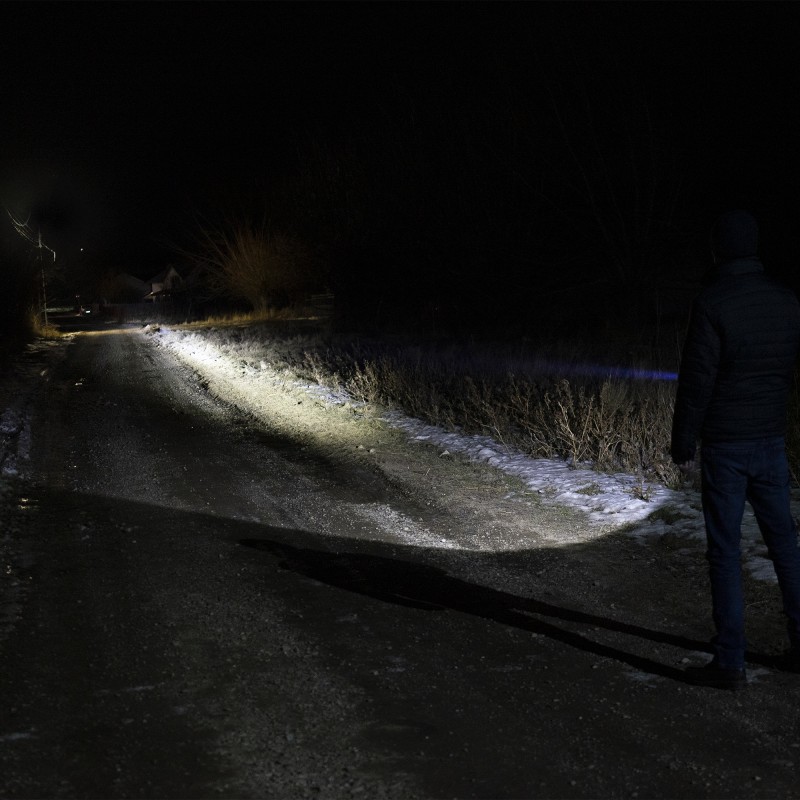 Adventure F420 aluminijasti ročna svetilka 1000lm