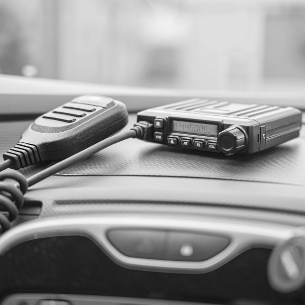 CB postaja Escort HP446