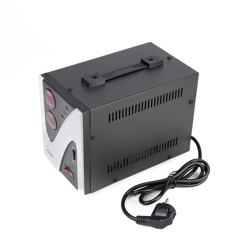 Stabilizator napetosti SilverCloud 2000VA 1200W 9.1A izhod 230V ± 10%