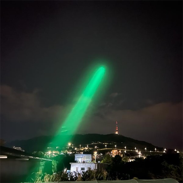 aluminijaste svetilke Adventure F750 Green Light
