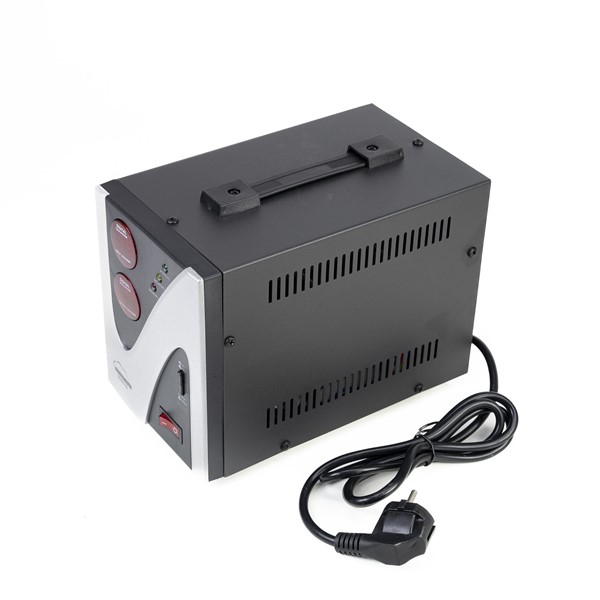 Stabilizator napetosti SilverCloud 2000VA 1200W 9.1A izhod 230V ± 10%