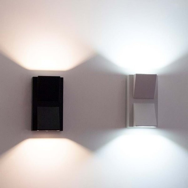 ES04, LED stenska svetilka dvojni snop 10W IP55 Črna